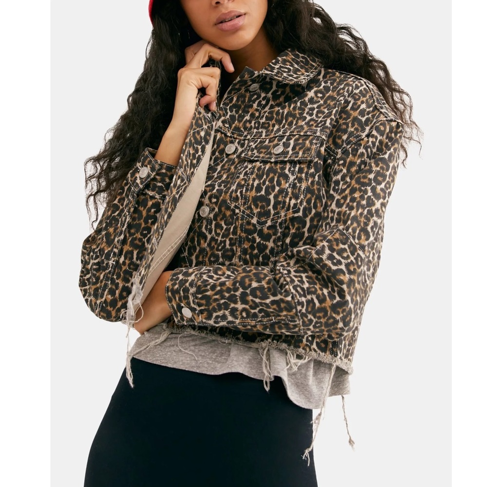 NWT Free People Cropped Leopard Denim Jacket - Size Medium Oversized